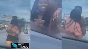 Read more about the article VIDEO-Two lovers caused traffic as They chop themselves in the middle of the Road