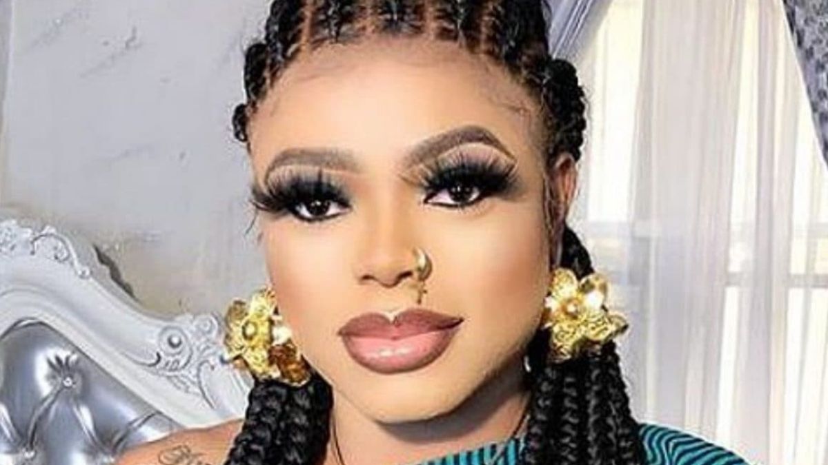 Read more about the article Netizens Beg Bobrisky To Allow Them Attend His Housewarming Party As He Plans To Share Ipad