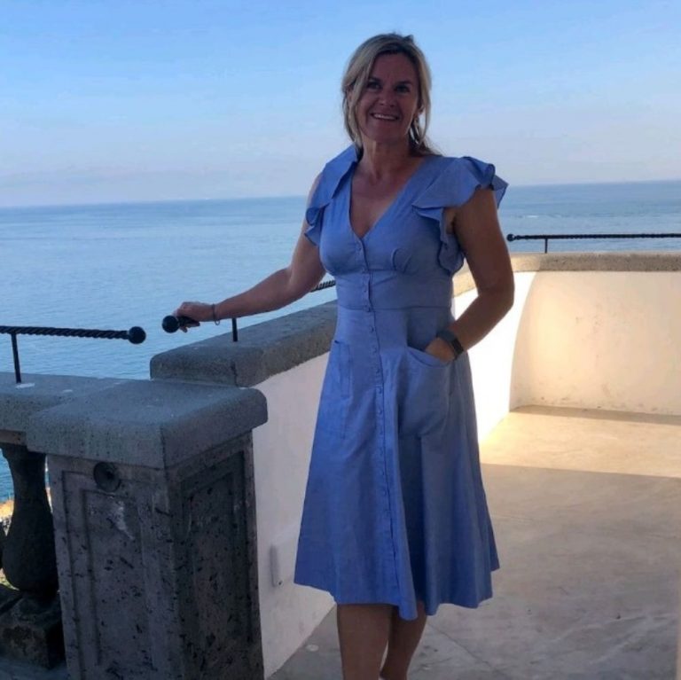 Dolly Vintula, Bobby Vinton's wife Dicy Trends