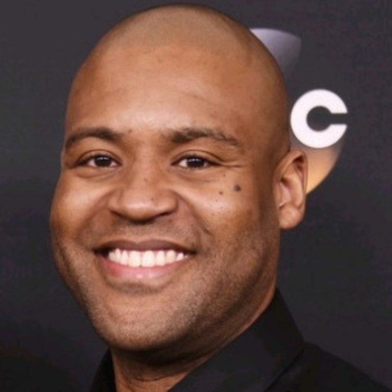 Dolly Vintula, Bobby Vinton's wife Dicy Trends