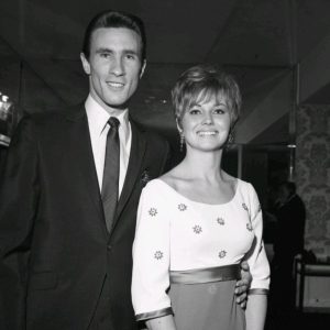 Read more about the article Karen Klaas: What Happened To Bill Medley’s Ex-wife?