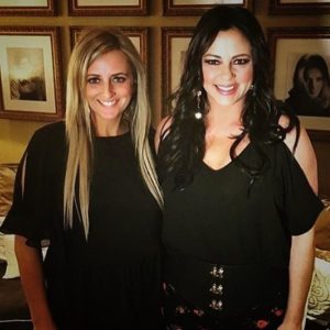 Read more about the article Lesley Evans Lyons: Everything About Sara Evans’ Sister