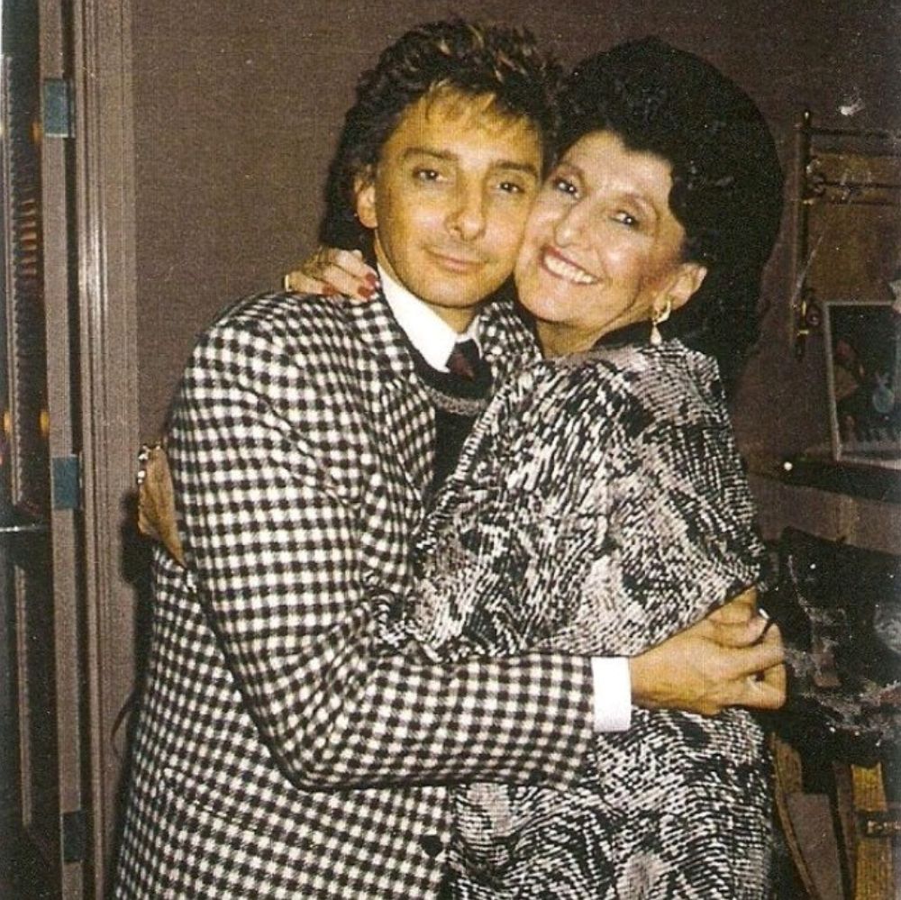 Read more about the article Edna Manilow: Who Was Barry Manilow’s Mother?